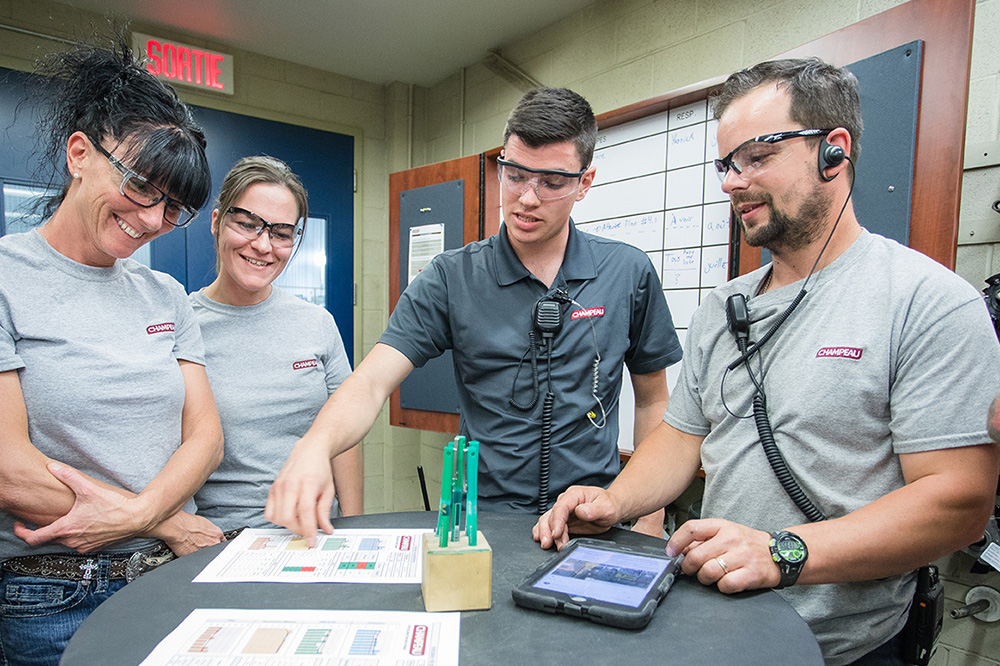 Travailler chez Champeau L'excellence en bois franc